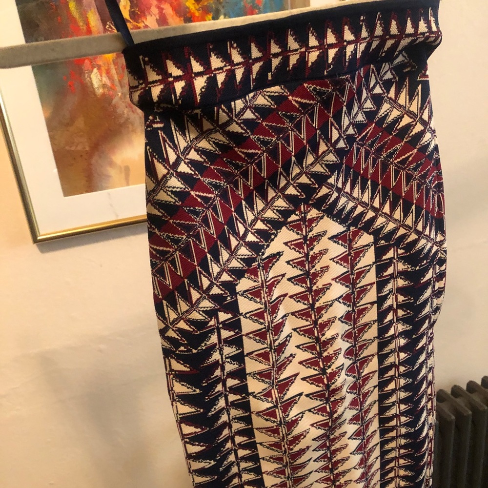 BCBG pattern fitted skirt